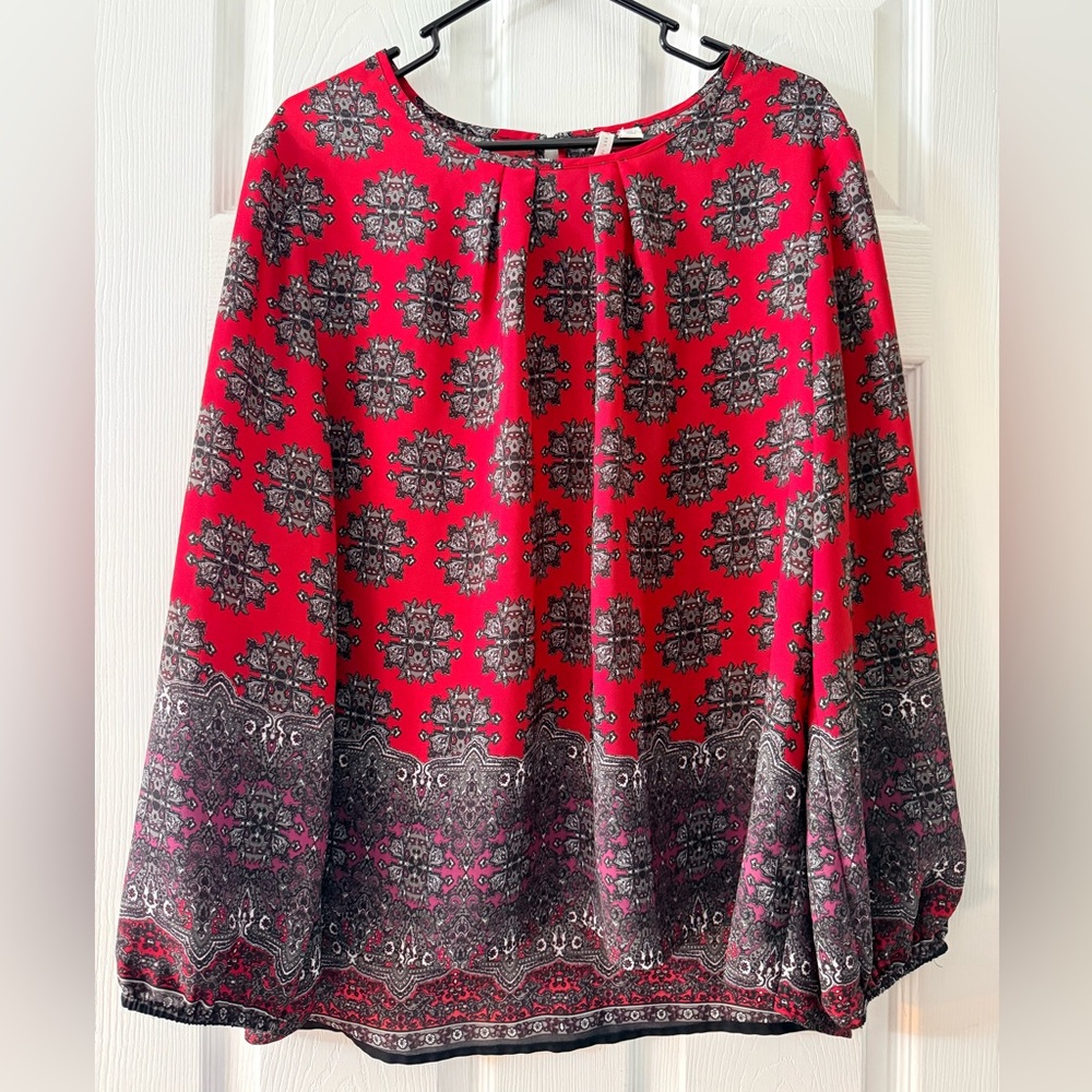Cato Red and Gray Patterned Top